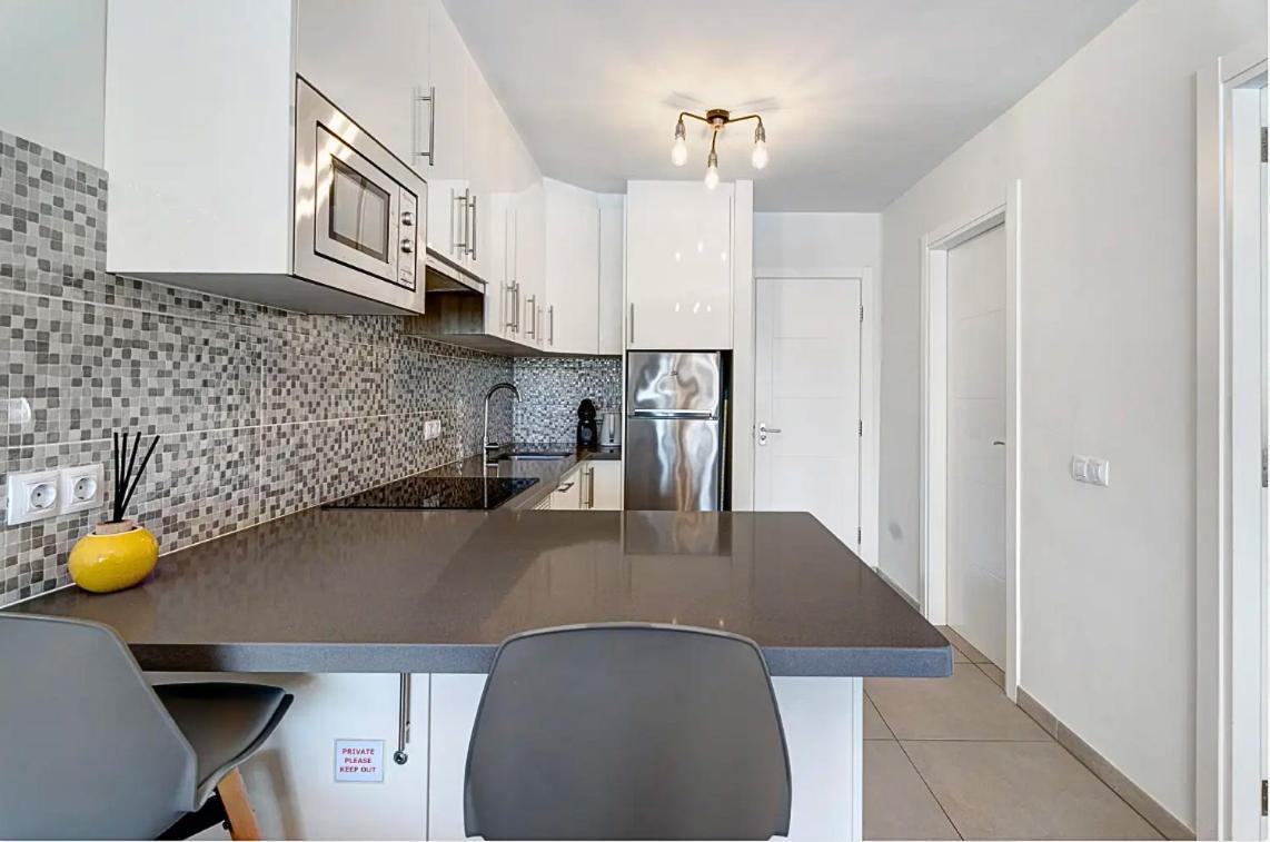 Apartamento De Lujo En Torre Del Sol, Playa De Las Americas Arona  Esterno foto