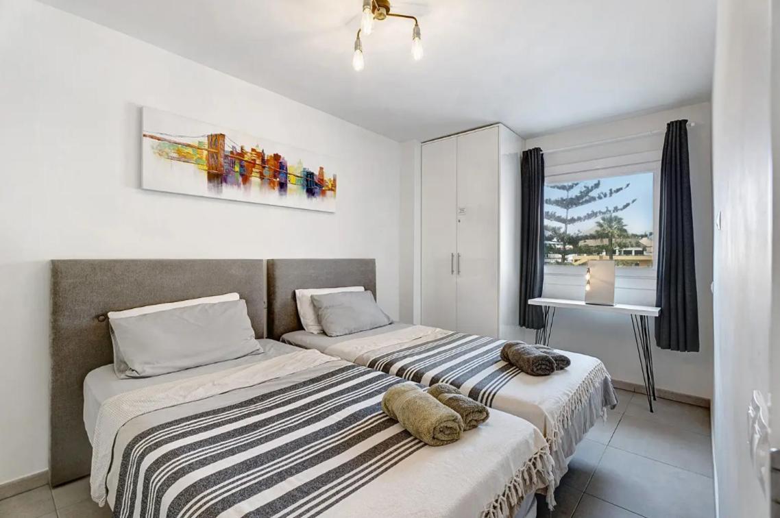 Apartamento De Lujo En Torre Del Sol, Playa De Las Americas Arona  Esterno foto